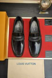 Picture of Louis Vuitton Shoes _SKULVsz38-45hnx061414886